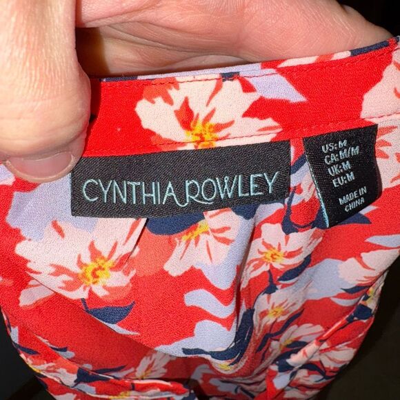 Cynthia Rowley red floral flowy lightweight blouse size M - Picture 7 of 10